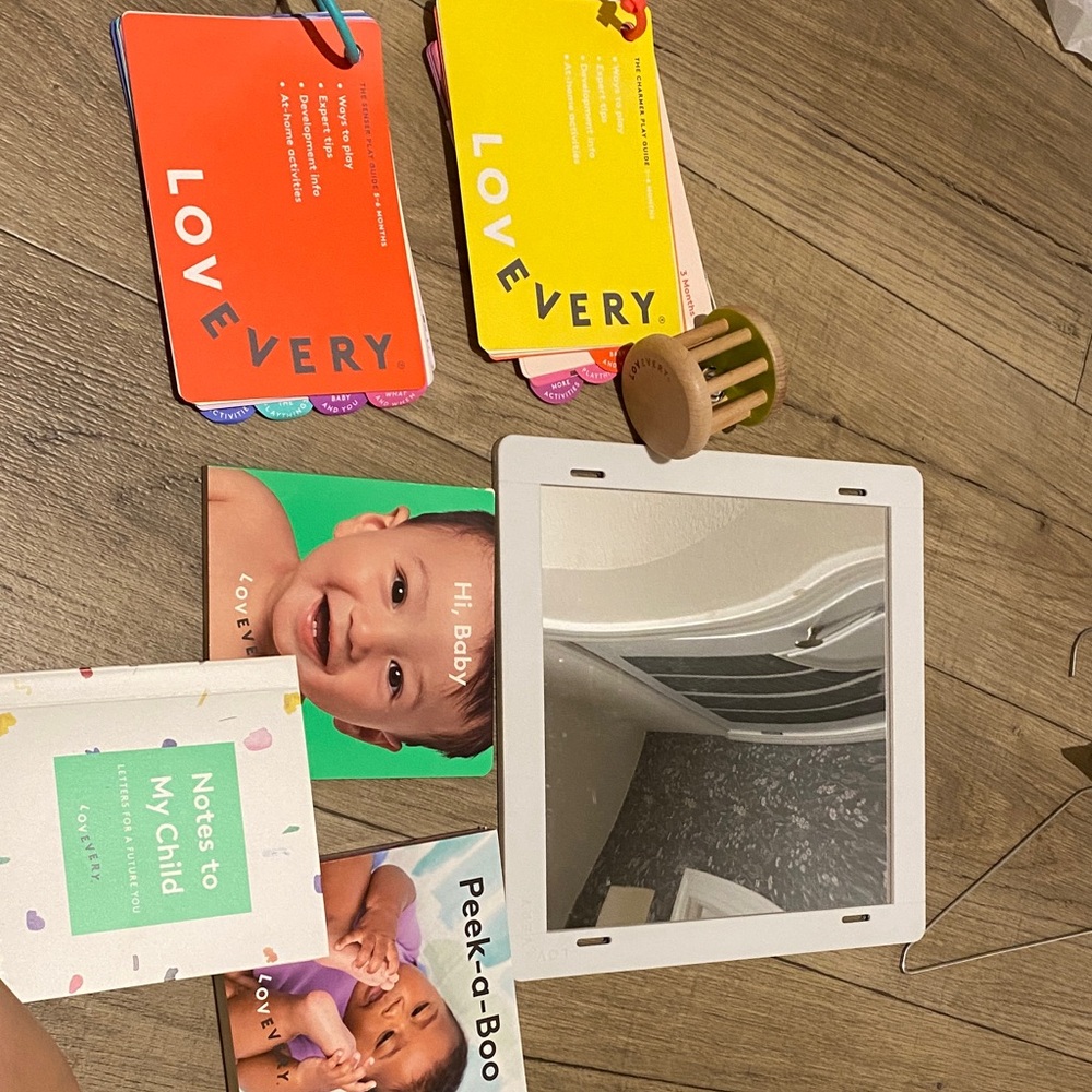 Lovevery Baby Play Kit with Mirror and Cards